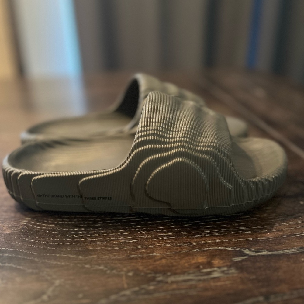 Adidas Adilette 22 slide sandals new men’s s 4 women’s 5